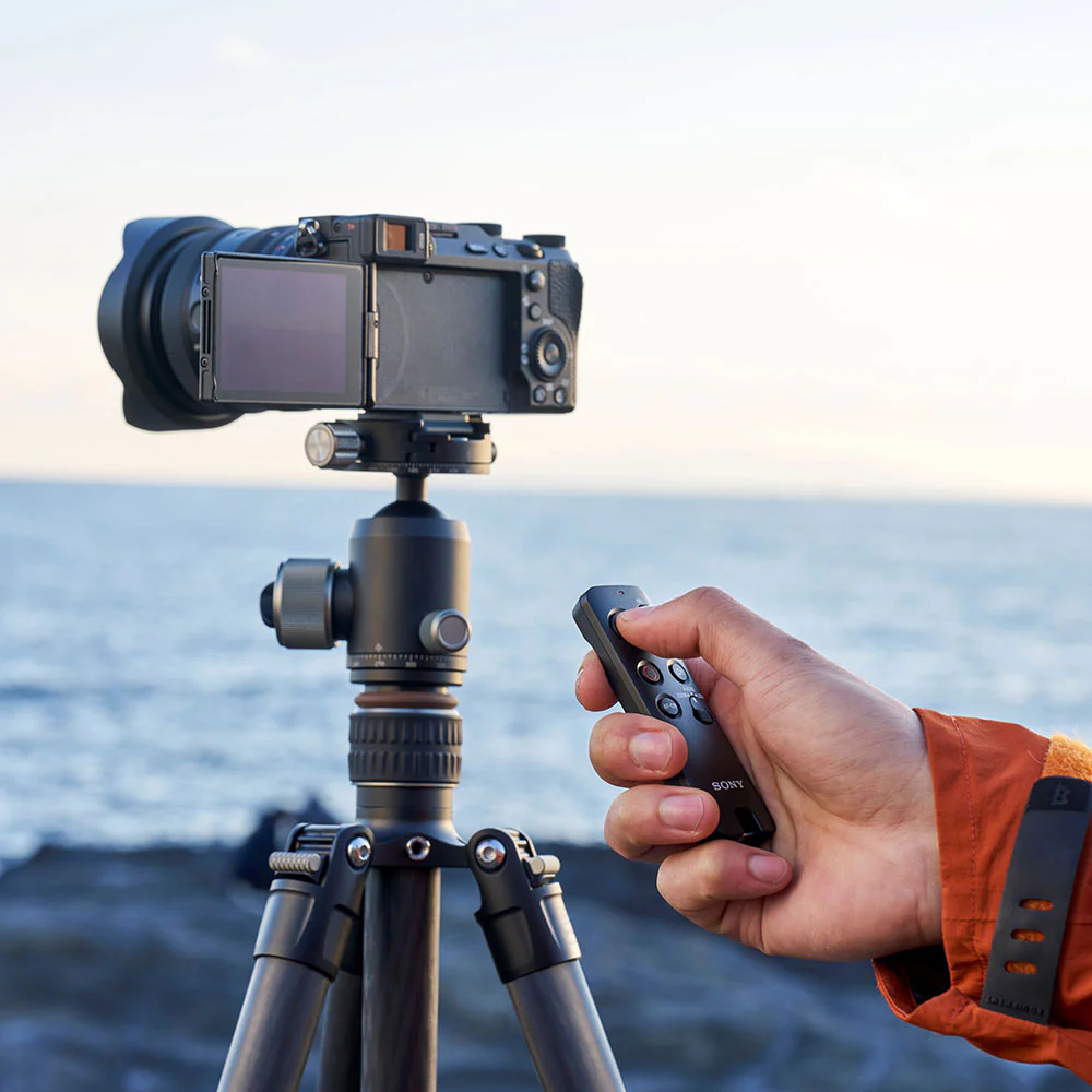 Sony RMT-VP2 Wireless Remote Commander | Small | Easy to Operate | Remote Shooting - Black - Image 2